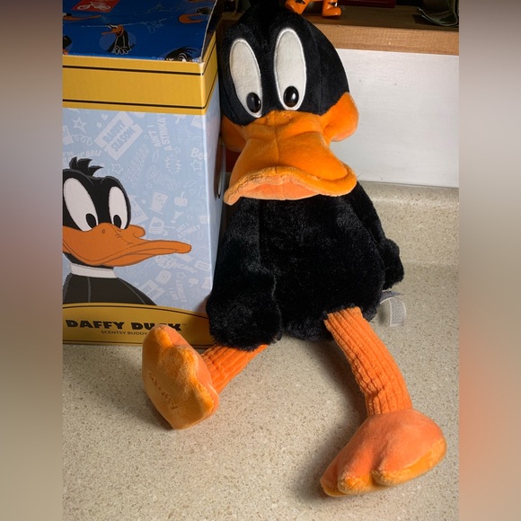 Scentsy Buddy Looney Tunes Daffy Duck Plush + Scent Pack - Picture 2 of 8